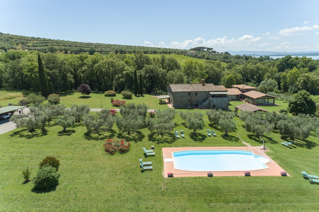 Photogallery – La Sosta di Annibale: farmhouse with swimming pool between Cortona and Lake Trasimeno