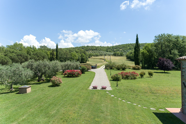 Photogallery – La Sosta di Annibale: farmhouse with swimming pool between Cortona and Lake Trasimeno