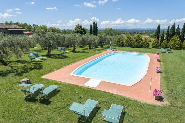 Photogallery – La Sosta di Annibale: farmhouse with swimming pool between Cortona and Lake Trasimeno